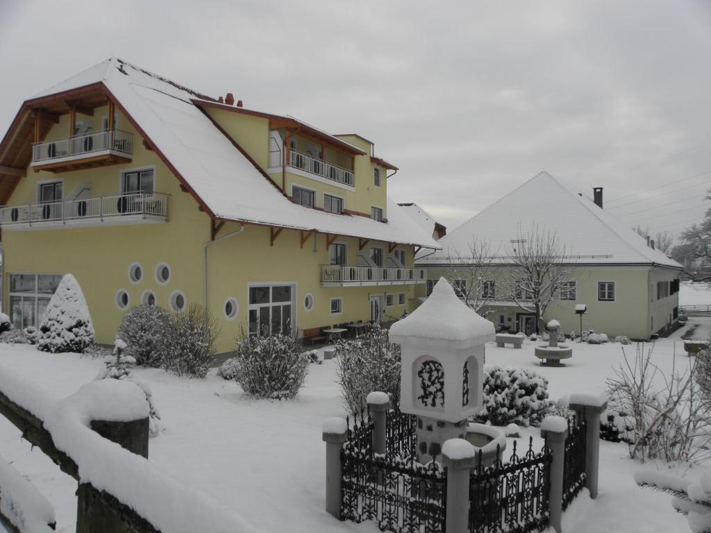 Hotel-Gasthof Stoff Wolfsberg Exteriér fotografie